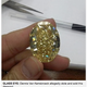 Illustration for article titled Man Steals 68 Carat Diamond By Claiming Its Lost